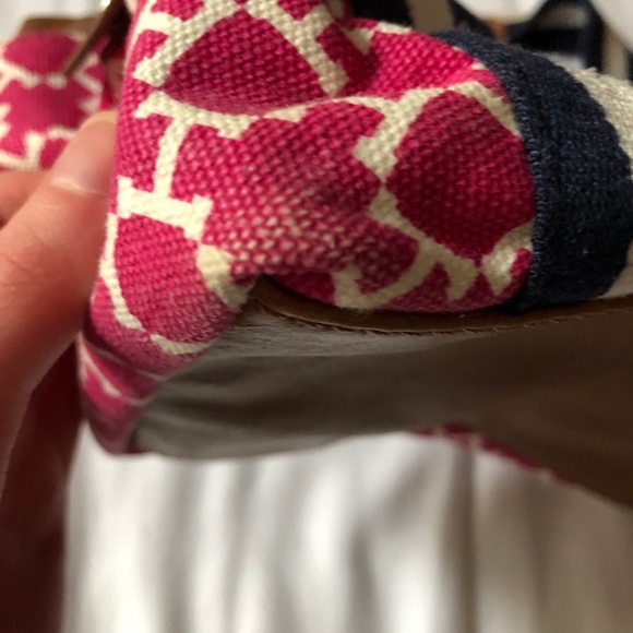 Tommy Hilfiger purse - Picture 5 of 12